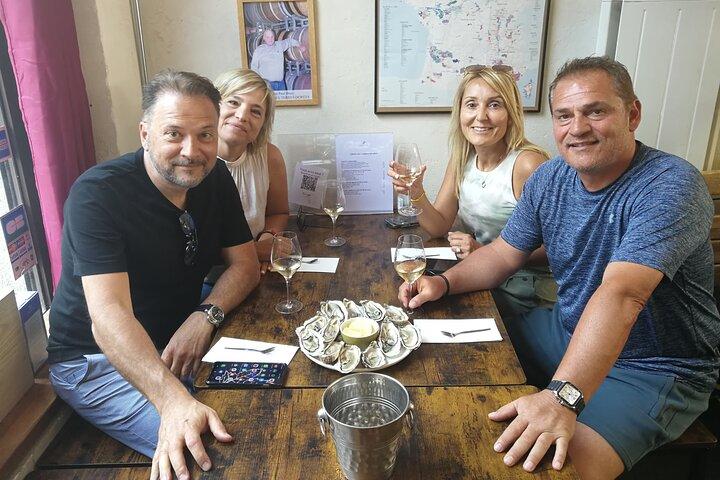 ル・マレのパリプライベートフードツアー：ワイン＆地元フランス語料理