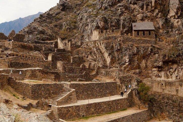 Visite de 2 jours du Machu Picchu en train panoramique + Vallée Sacrée