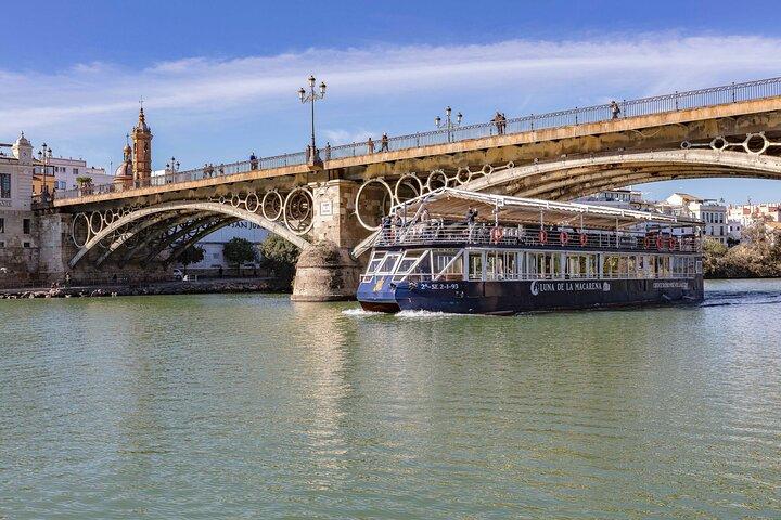 Tour in Sevilla Toeristenbus, panoramische cruise en wandeltocht