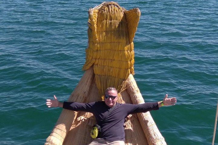 終日ラパス市プーマプンクティワナクティチカカ湖