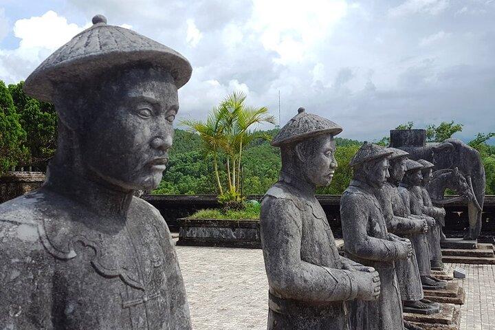 Hue City Tour vanuit de haven van Tien Sa (kustexcursie)