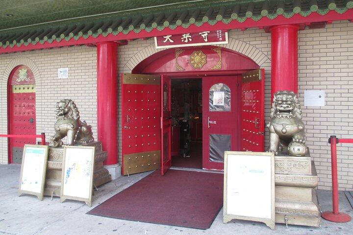 New York City's Chinatown/Little Italy self-guided walking tour
