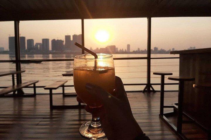 サンセット＆イブニングディナークルーズ片道無料送迎付き