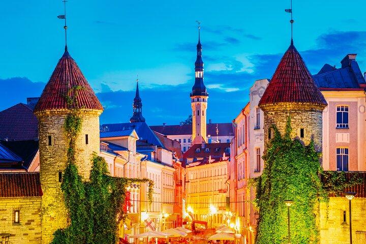 Private walking tour in Tallinn 3 hours