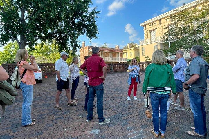 Recorrido a pie por la historia y la arquitectura