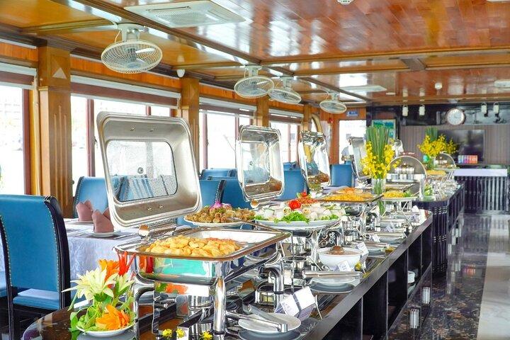 Alova Premium Cruise Halong 1-daagse tour vanuit Hanoi per Expressway