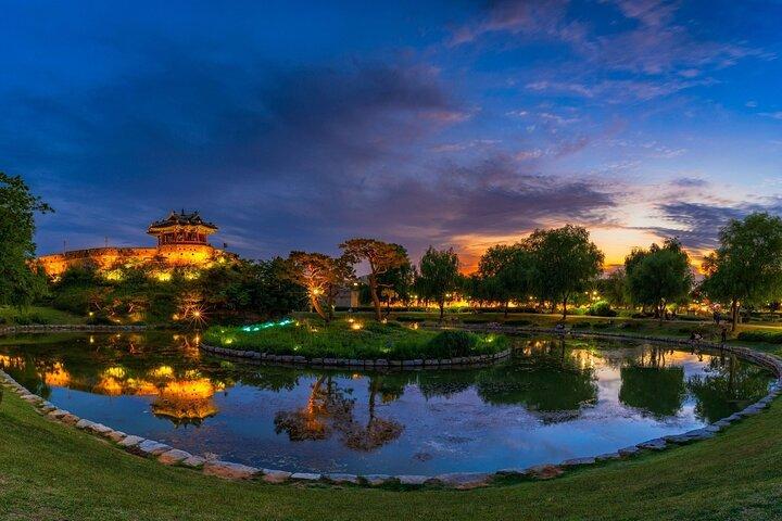 Suwon Hwaseong Fort Night Tour fra Seoul