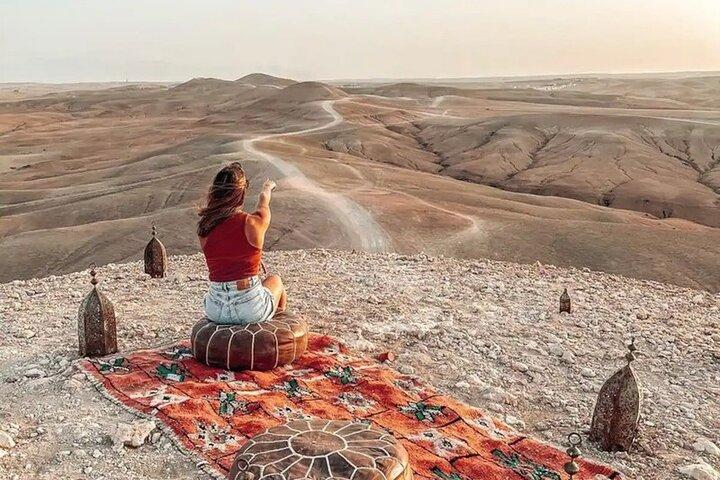 Spettacolo con cena nel deserto di Marrakech e giro in cammello al tramonto - Autentico