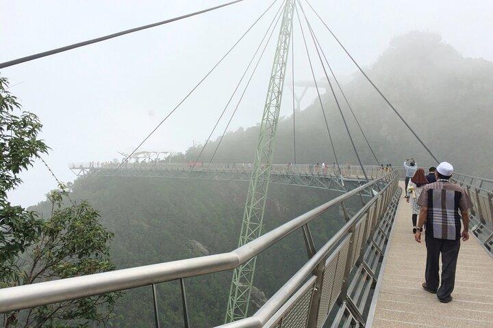 Langkawis Sky & Splash Tour - Seilbahn & Wasserfall Wunder"