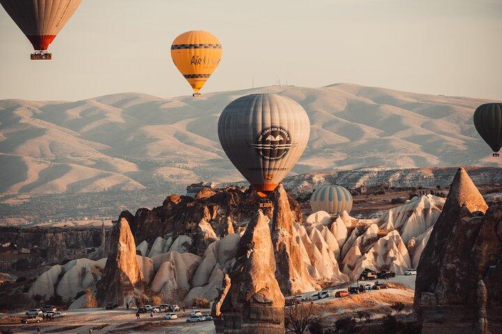 Cappadocia Balloon Flybillet over Goreme-dalen