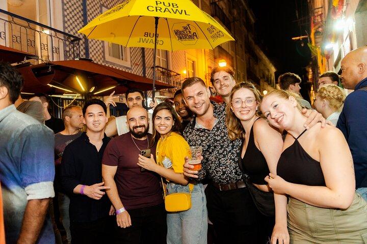 Lisbon : オープンバー、ショット＆VIPクラブ入場付きパブ巡り