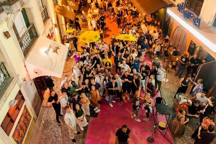 リスボン ピンク ストリート パブクロール : 1 時間のオープン バー、ショット、VIP クラブ エントリー