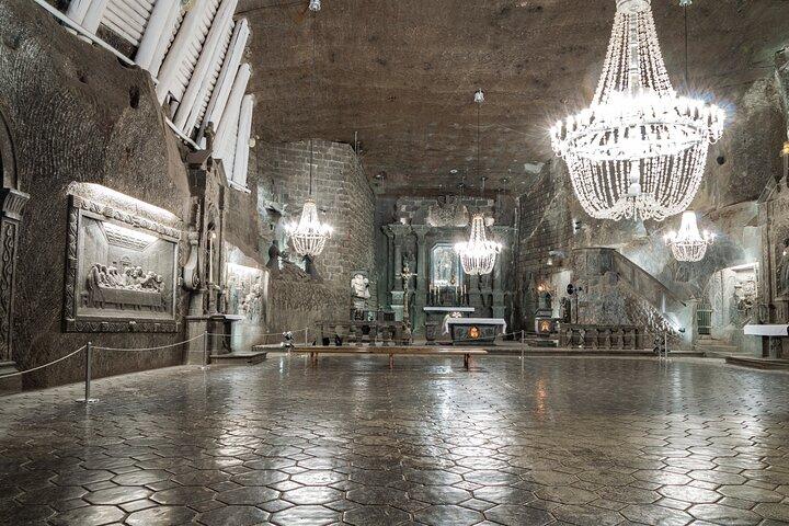 Wieliczka Salt Mineクラクフからの交通機関でのガイドツアー