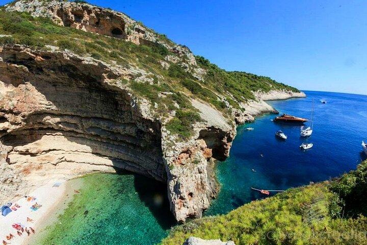 Blue Cave, Blue Lagoon, excursion en bateau de groupe aux îles Pakleni au départ de Hvar