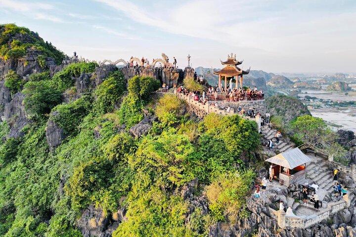 Ninh Binh 1-Tages-Tour ab Hanoi Hoa Lu Tam Coc und dem Drachenberg