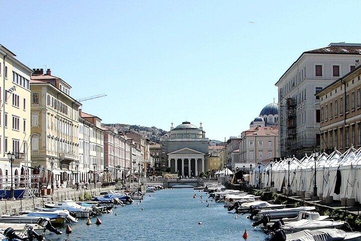 Transferência privada de Veneza a Trieste com uma parada de 2 horas