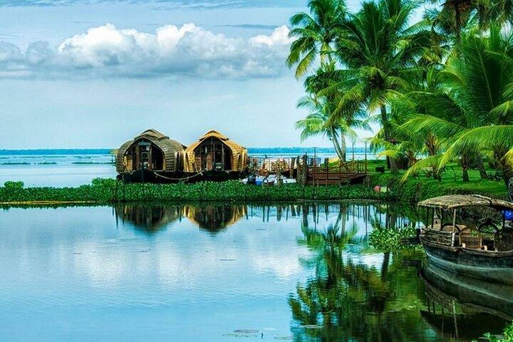 Pacchetto tour di 8 giorni in Kerala con soggiorno in houseboat