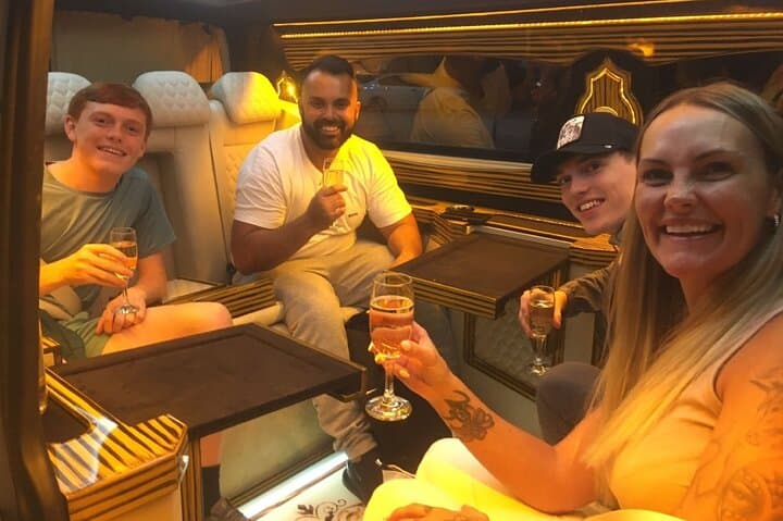 Luxury Maybaych Van İstanbul Airport Meet Transfer