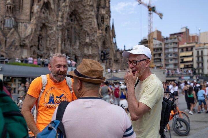 バルセロナ・ガウディ・バイク・ツアー：バイクまたはEバイクによるモダニストのハイライト