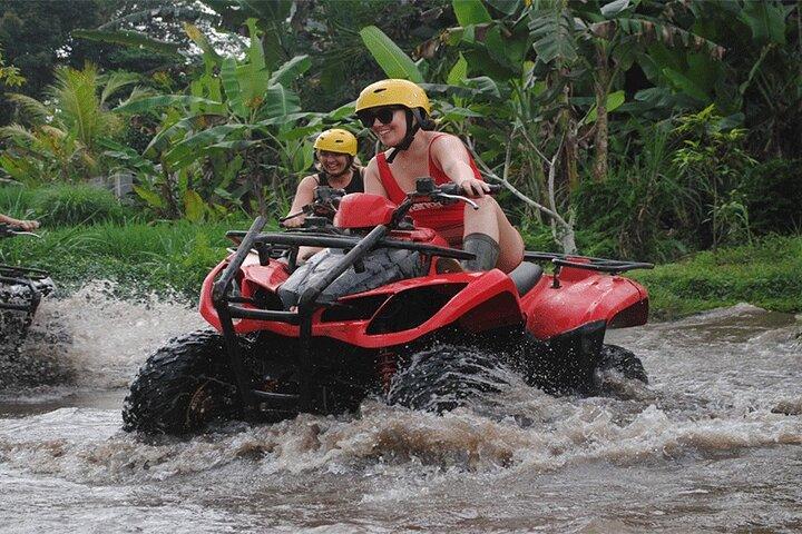 Bali Quad ATV e aventura privada de rafting