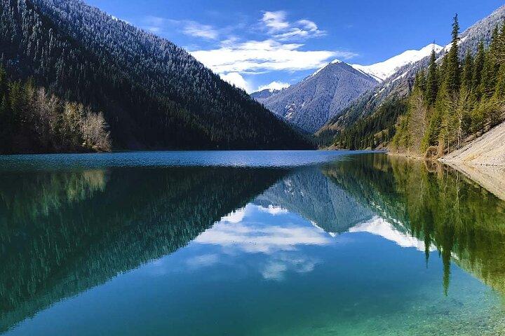 Tour di 2 giorni ad Almaty Kolsay e Kaindy Lake e Charyn Canyon