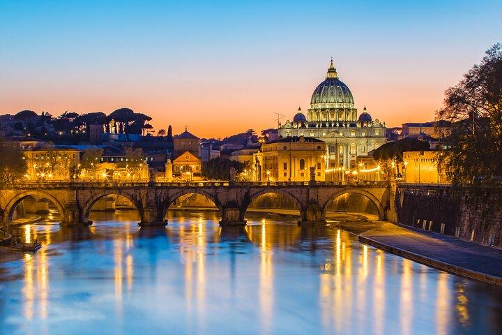 Excursão noturna panorâmica em Big Bus Roma