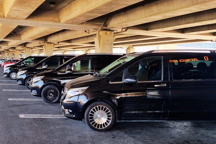 TLV 送迎 - ベングリオン空港からテルアビブまでの専用車
