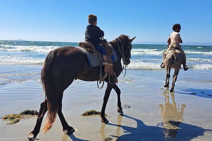 Paardrijden op het strand van Ensenada