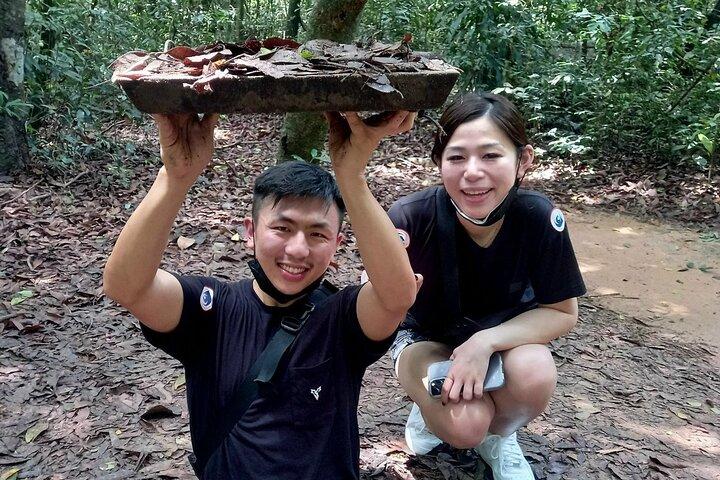 Fra Ho Chi Minh City : Cu Chi Tunnels & Saigon