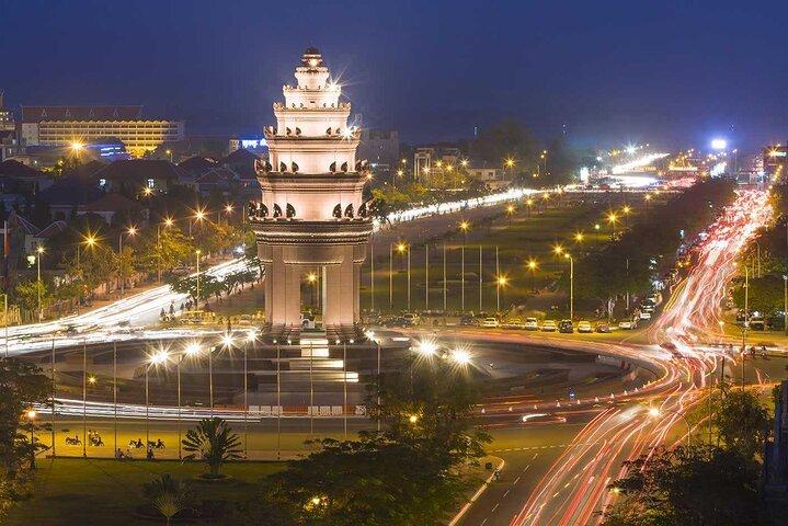 Phnom Penh Tour, Koninklijk Paleis, Genocidemuseum & Killing Fields