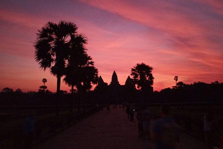 Half Day Private Trip for Sunrise at Angkor Wat