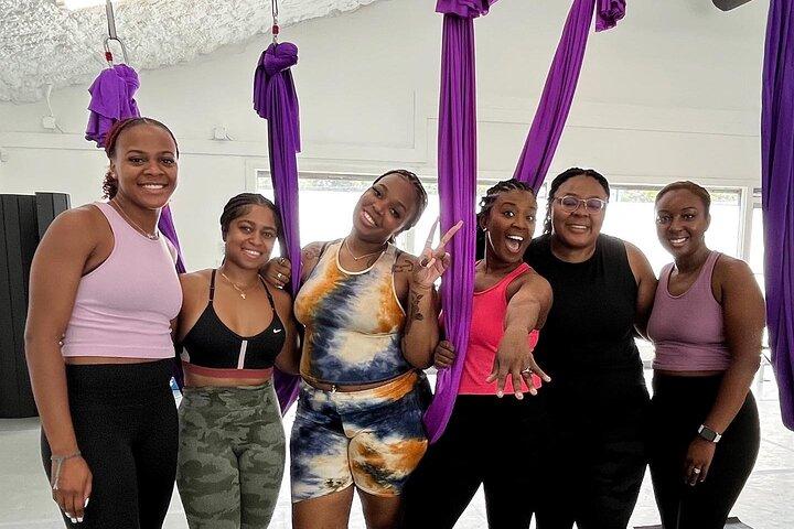 Aerial Yoga i Savannah