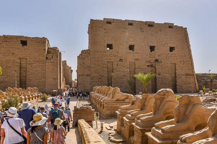 フルガダからのルクソールプライベート日帰り旅行：王家の谷