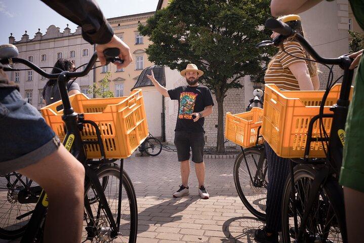 フル自転車ツアー - 旧市街、ユダヤ人街、ゲットー NEW BIKES