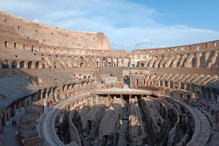 Tour privado por el Coliseo Arena y Crónicas Gladiadoras