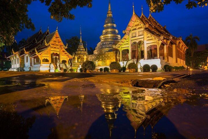 Chiang Mai by Night Tuk-Tuk-tur - templer, markeder og gademad