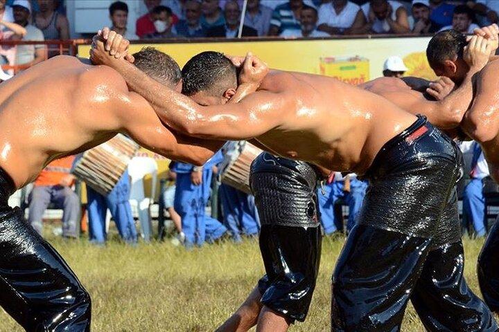 Private Grease Wrestling Festival Tour in Istanbul