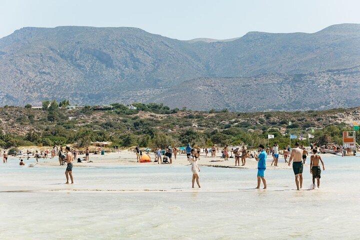 ハニーテイスティングで案内されるチャニアからの日帰りエラフォニシ島