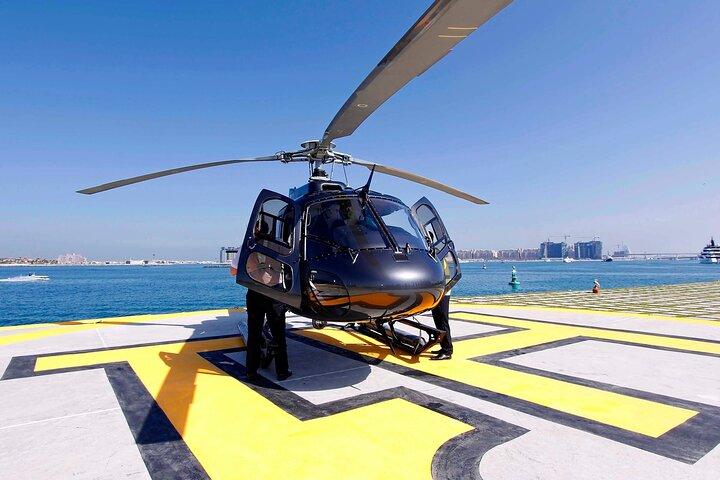 17-minütiger Hubschrauberrundflug in Abu Dhabi