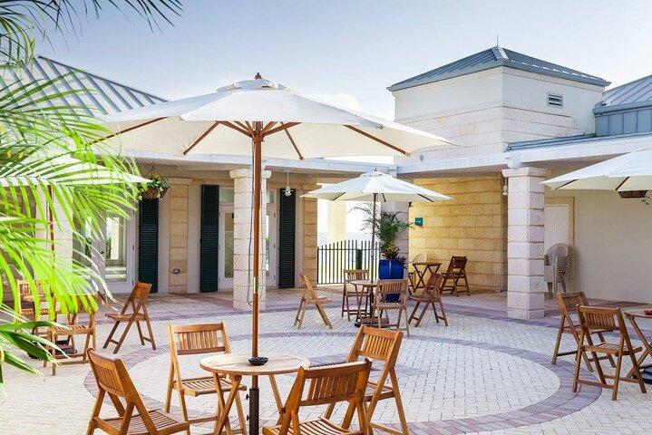 Skip the Line: Guided Tour and Rum Tasting Experience