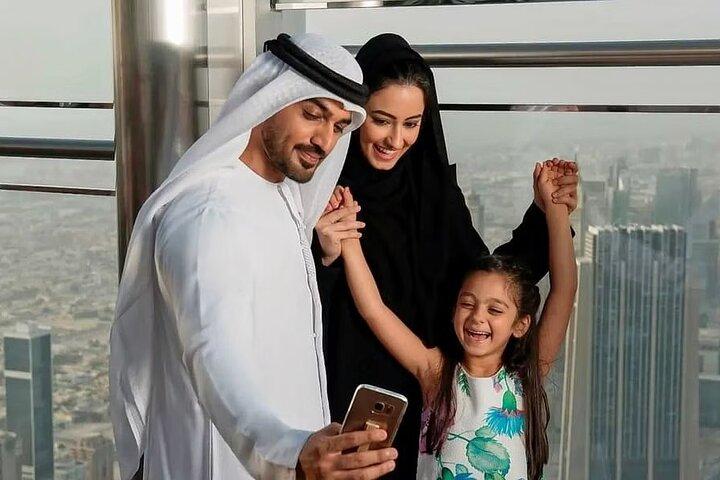 Burj Khalifa au sommet et dîner-croisière de luxe en boutre