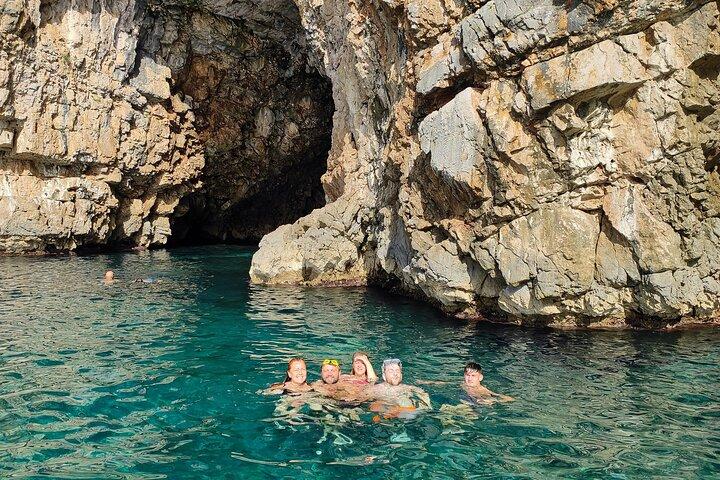 Perast-Our Lady Of The Rocks &Blue Cave-Privat Tour Black Pearl