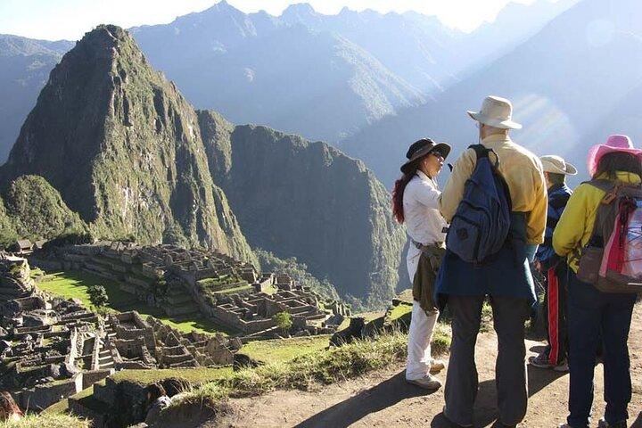 Heldagstur till Machu Picchu med panoramatåg