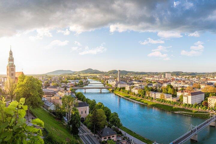 Privater Transfer von Salzburg nach München, 2 Stunden Halt in Hallein