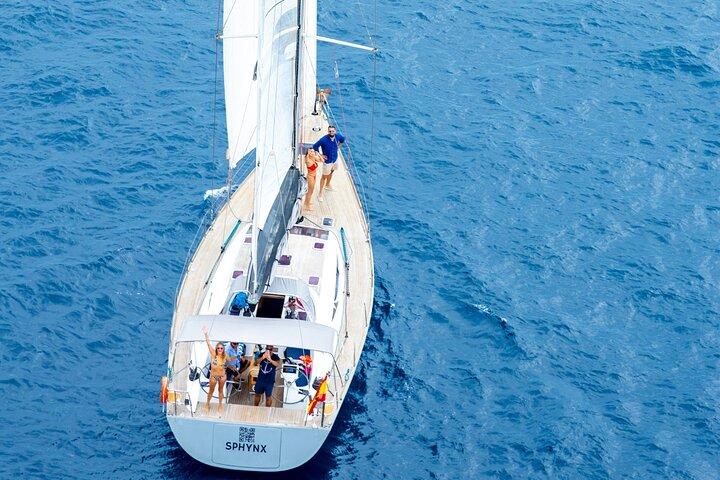 Barcelona Luxus Yacht Kreuzfahrt – Tag oder Sonnenuntergang, Open Bar & Snacks