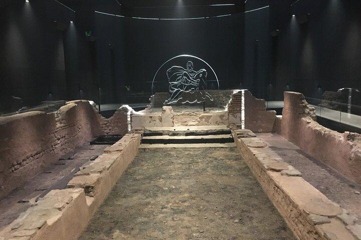 London History, Myth and Dragons Walking Tour