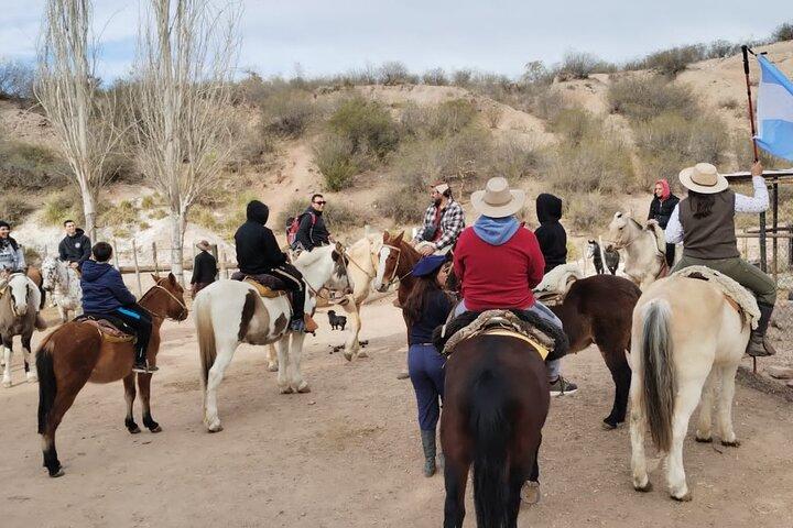 Expérience privée d'aventure à cheval avec Asado à Mendoza