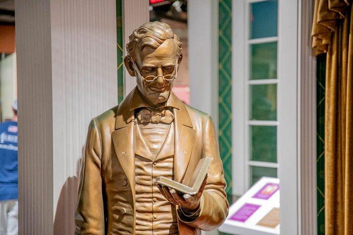 Lincoln Assassination Tour with Ford's Theatre & Petersen House