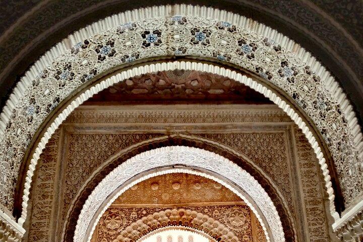 Private Alhambra-Tour: Nasridenpaläste und Generalife