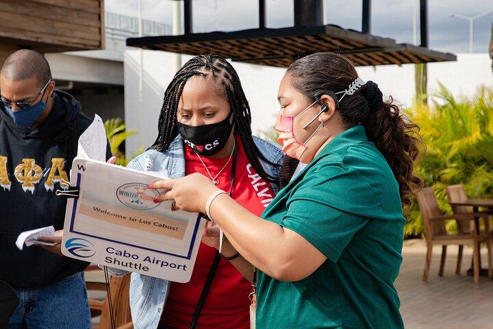 Andata e ritorno in VAN privato dall'aeroporto all'hotel a San José del Cabo